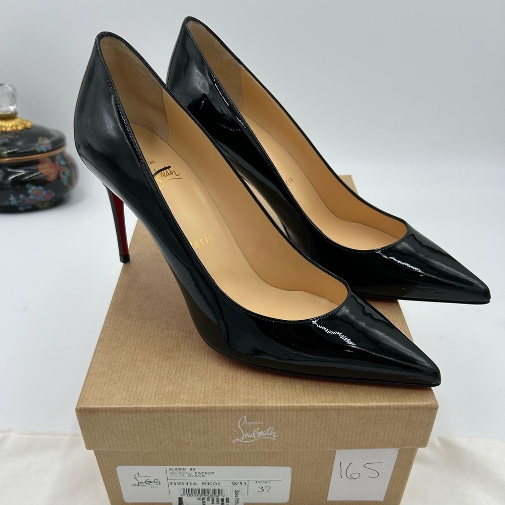 SOLD!!! Women's Christian Louboutin Kate 85 patent heels size 37  made in Italy